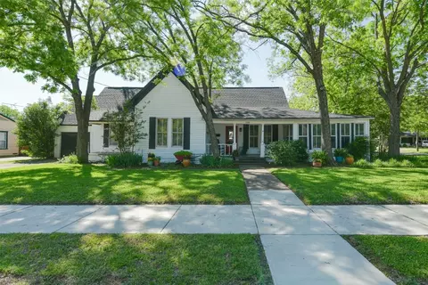 100 Cumberland Rd, Waxahachie, TX 75165