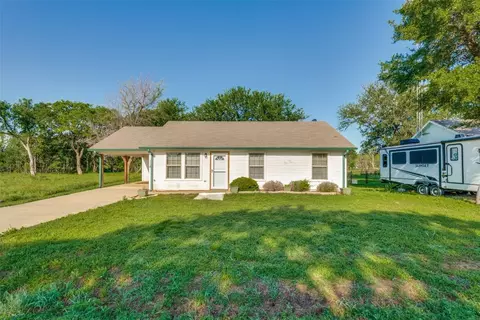 118 Shady Springs Dr, Runaway Bay, TX 76426