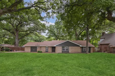 318 Cedar Creek St, Duncanville, TX 75137