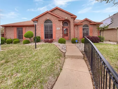 1929 Crawford Dr, Mesquite, TX 75149