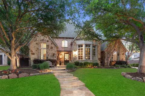 906 Kingsbury Ct, Allen, TX 75013