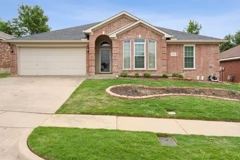 4916 Vaquero Dr, Arlington, TX 76017
