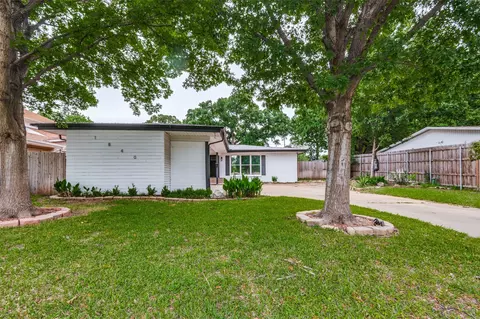 1840 Pilgrim Dr, Irving, TX 75061