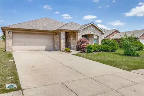 513 Creekside Dr, Princeton, TX 75407