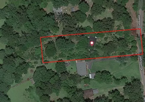 212 Johnson Dr, Elm Grove, LA 71051