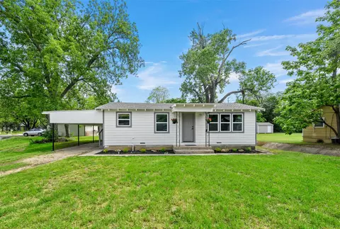 1411 Lindsey St, Denton, TX 76205