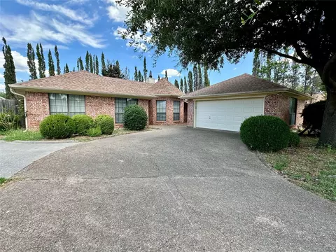 1207 Hyde Park Blvd, Cleburne, TX 76033
