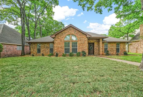 3049 Old Mill Run, Grapevine, TX 76051