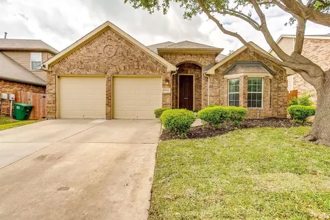 3904 Spencer St, Fort Worth, TX 76244