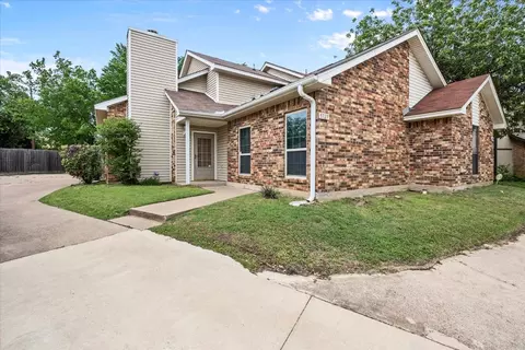 5727 Bramblewood Ct, Arlington, TX 76017