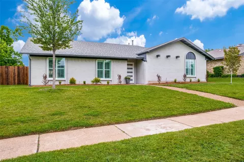 6655 Roundrock Rd, Dallas, TX 75248