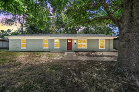 3785 N Hills Dr, North Richland Hills, TX 76117