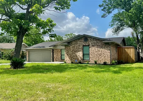 505 Southridge Ct, Arlington, TX 76010