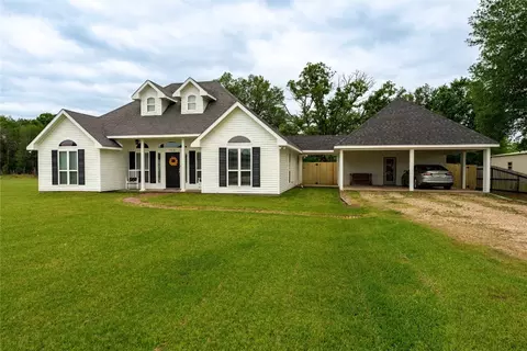 720 Daniel St, Blossom, TX 75416