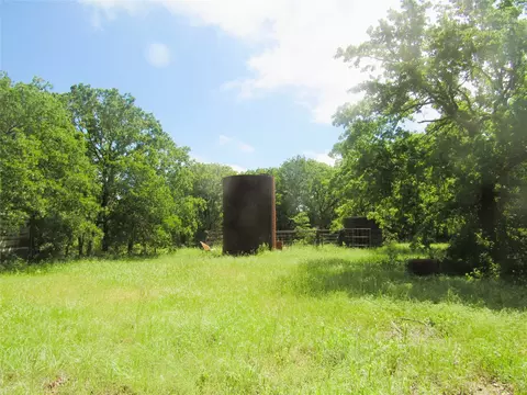 Exterior - 601 Our Rd, Perrin, TX 76486 photo 4 of 6