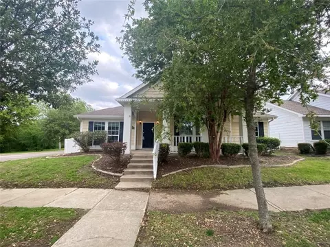 1532 Carriage Ln, Savannah, TX 76227