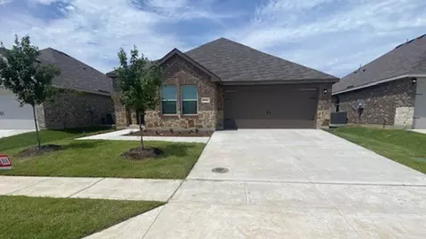 2907 Hadley Dr, Ennis, TX 75119