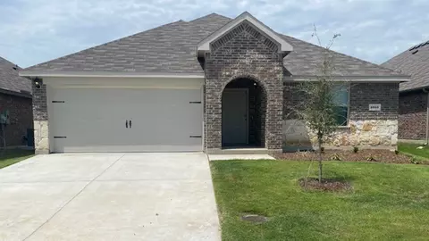 2905 Hadley Dr, Ennis, TX 75119