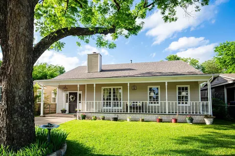 240 Elm St, Hurst, TX 76053