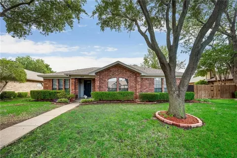 808 Blue Oak Dr, Lewisville, TX 75067