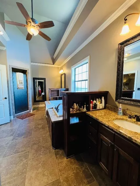 Bath - 169 Eagle Rd, Stonewall, LA 71078 photo 3 of 6