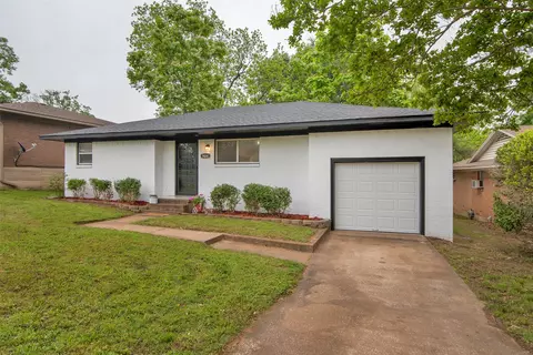 1404 W Day St, Denison, TX 75020
