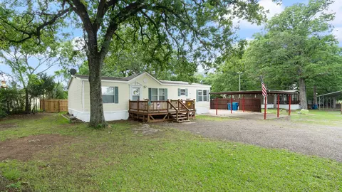 1946 N Tool Dr, Tool, TX 75143