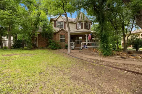 6217 Riverview Cir, Fort Worth, TX 76112