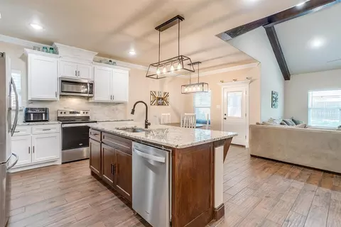 960 Ben Dr, Springtown, TX 76082 photo 5
