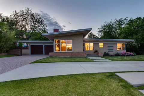 6704 Woodstock Rd, Fort Worth, TX 76116
