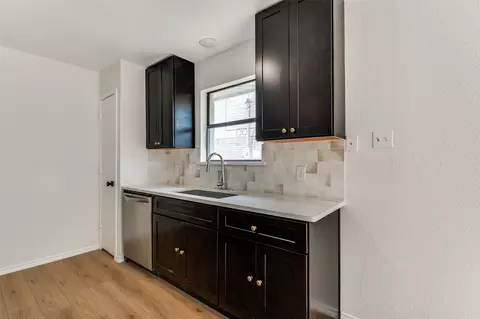 Kitchen - 6613 Patsy Ln, Watauga, TX 76148 photo 4 of 4