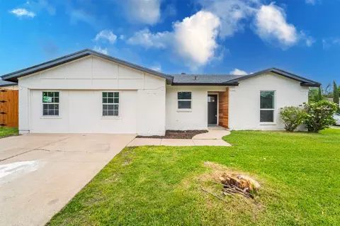 217 Shire Ct, Everman, TX 76140