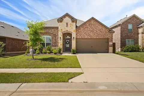 2701 Ainsworth Rd, Aubrey, TX 76227