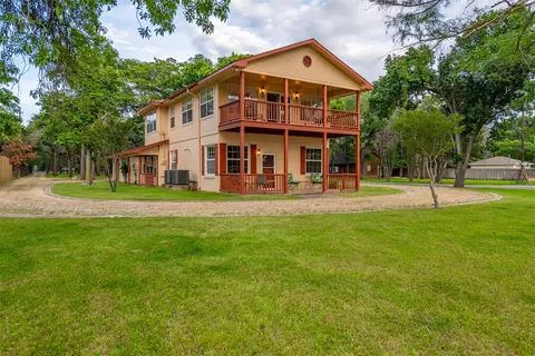 11715 Oakwood Ln, Fort Worth, TX 76179