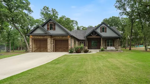 127 Oakbend Trl, Mabank, TX 75147