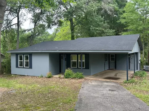 105 N Thomas Rd, White Oak, TX 75693