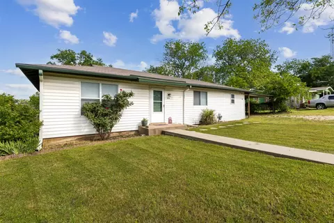 309 N 5th St, Godley, TX 76044