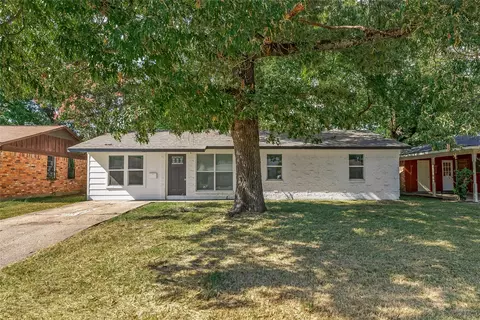 3430 Woodhaven Ln, Shreveport, LA 71108