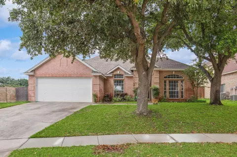 6001 Rock Ridge Dr, Flower Mound, TX 75028