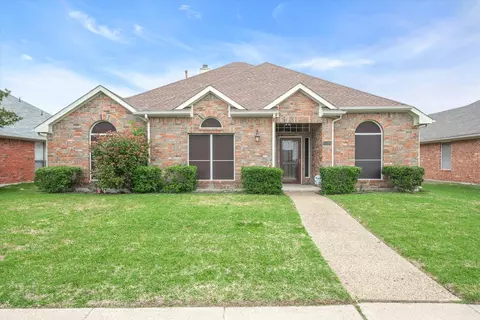 1730 Rosbury Ct, Mesquite, TX 75181