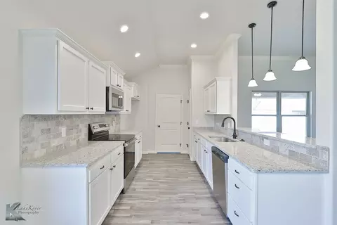231 Evening Shade Ln, Abilene, TX 79602