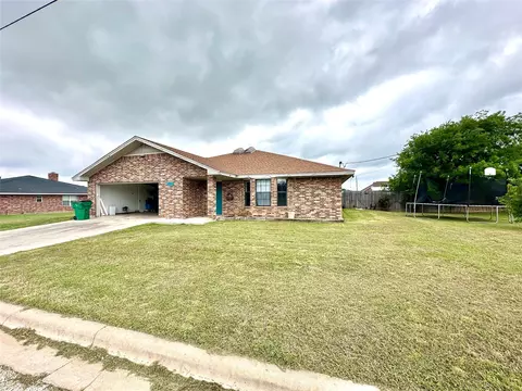 1509 Freedom St, Goldthwaite, TX 76844