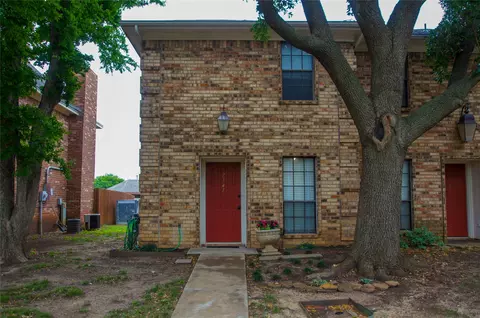 7341 Kingswood Cir, Fort Worth, TX 76133