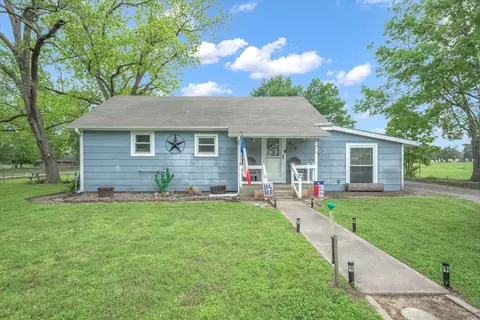 610 Crooked Crk, Edgewood, TX 75117