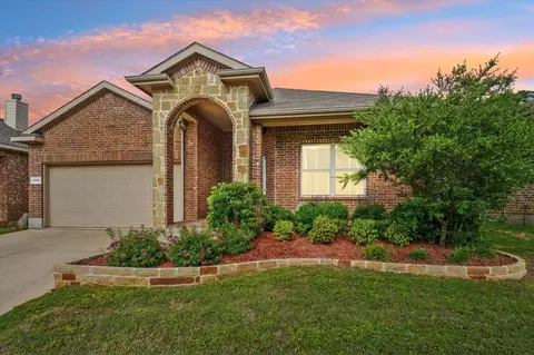 4700 Gunnison Dr, Denton, TX 76208