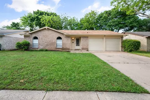 2408 Dartmouth Dr, Arlington, TX 76015