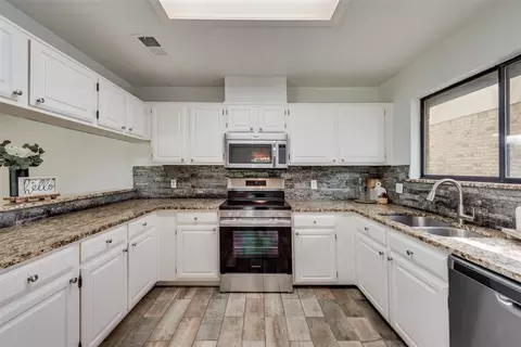205 Juniper Dr, Arlington, TX 76018 photo 8