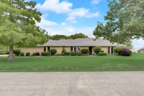 13929 Stanley Ln, Forney, TX 75126