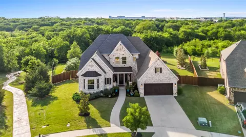 1023 Glen Garden Dr, Roanoke, TX 76262