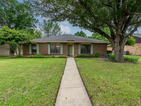 3224 Santana Ln, Plano, TX 75023